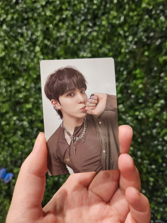 Yunho- The World Ep. 2 Outlaw Photocards